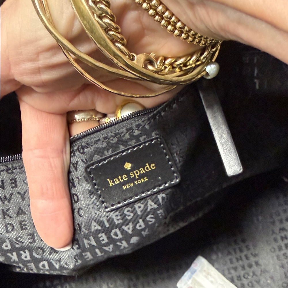 Kate Spade Grant Street Black White Jules Floral Zip Top Tote - Picture 6 of 15